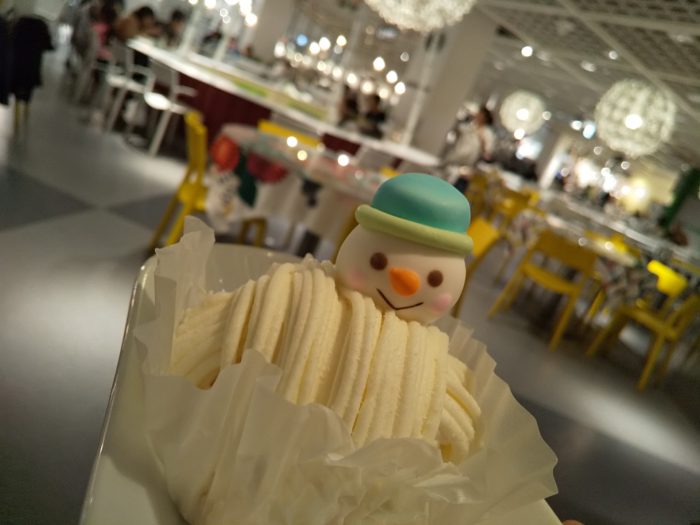 IKEAのクリスマスケーキ