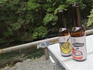 ビールと川